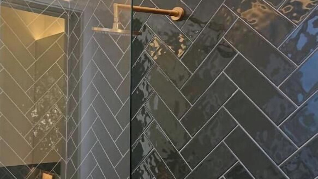 Photo of Bathroom in Linda-a-Velha