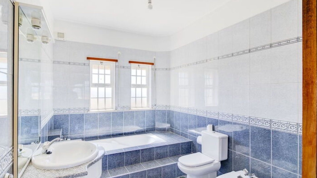 Photo of Bathroom in Parchal