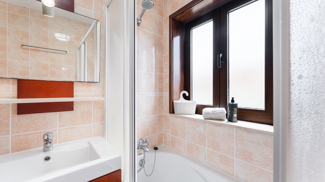 Photo of Bathroom in Aveiro