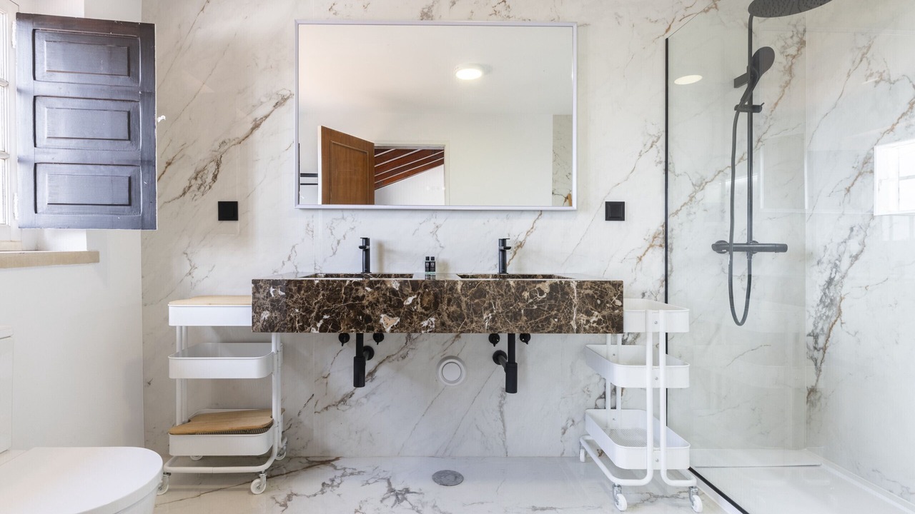 Photo of Bathroom in Azoia