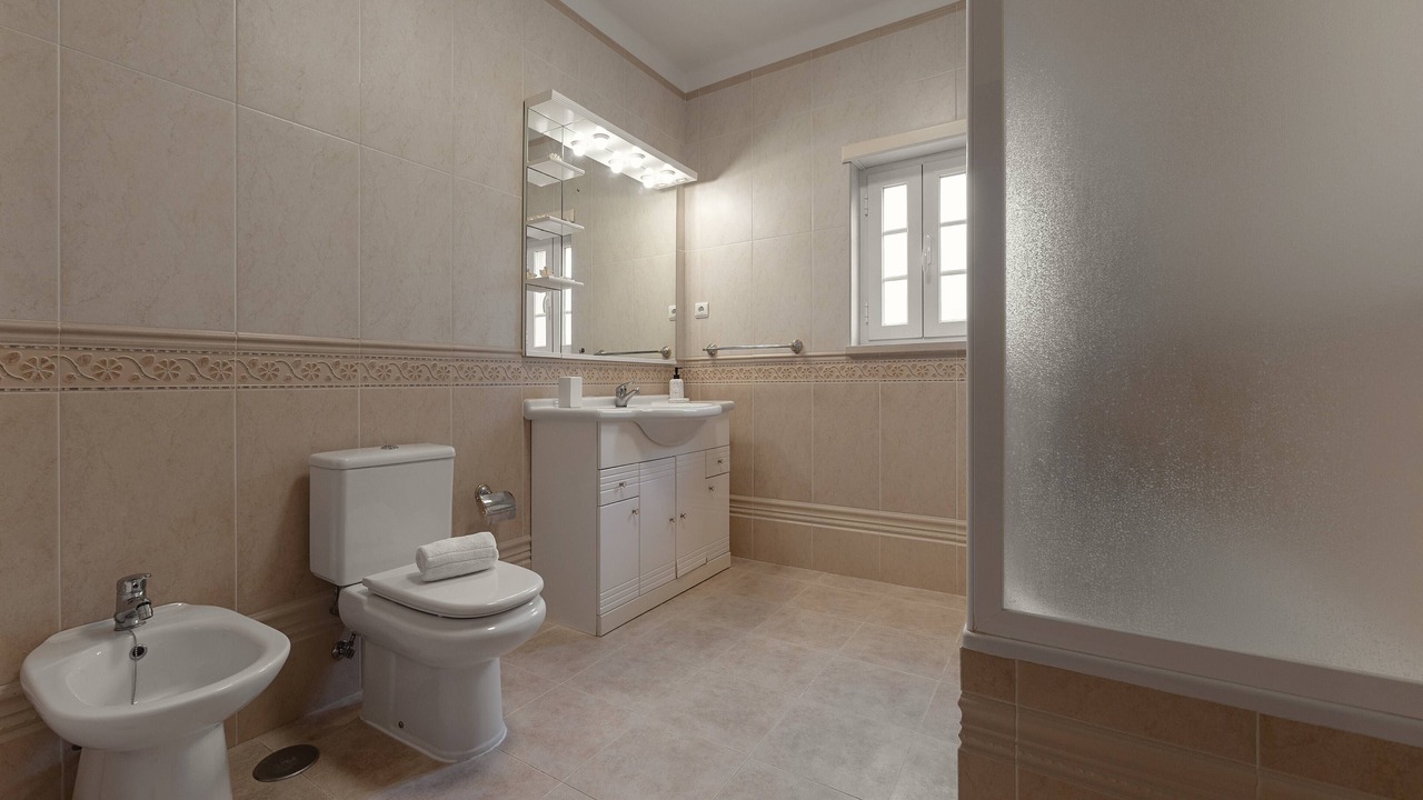 Photo of Bathroom in Alcobaca