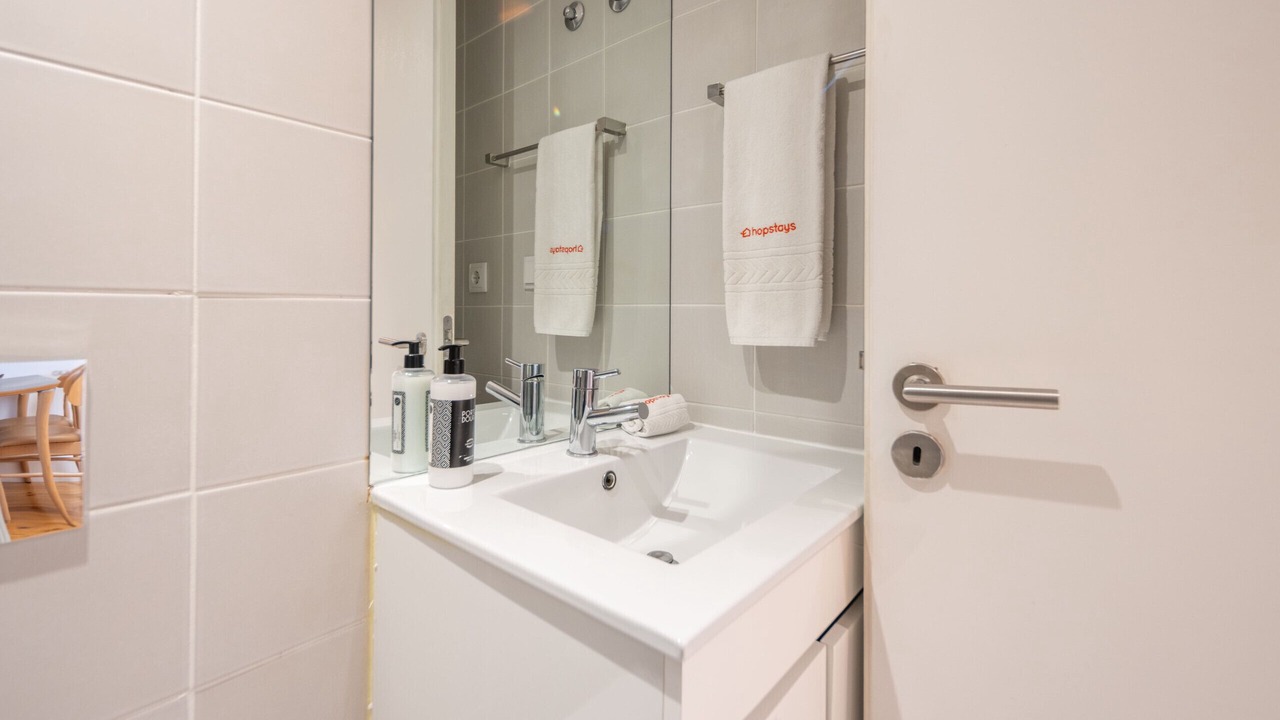 Photo of Bathroom in Paranhos