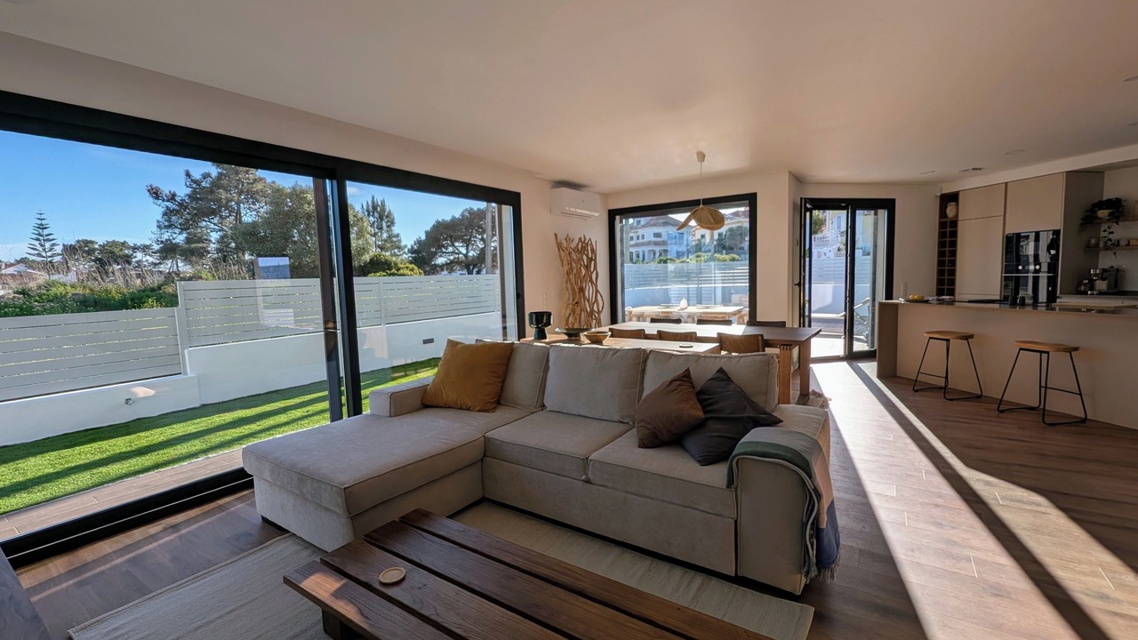 Photo of Livingroom in Charneca de Caparica e Sobreda