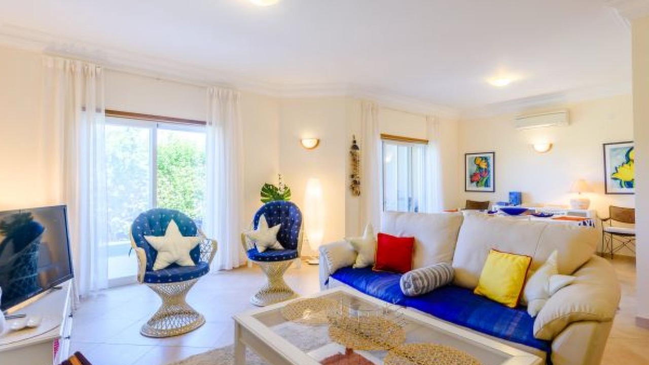 Photo of Livingroom in Atalaia