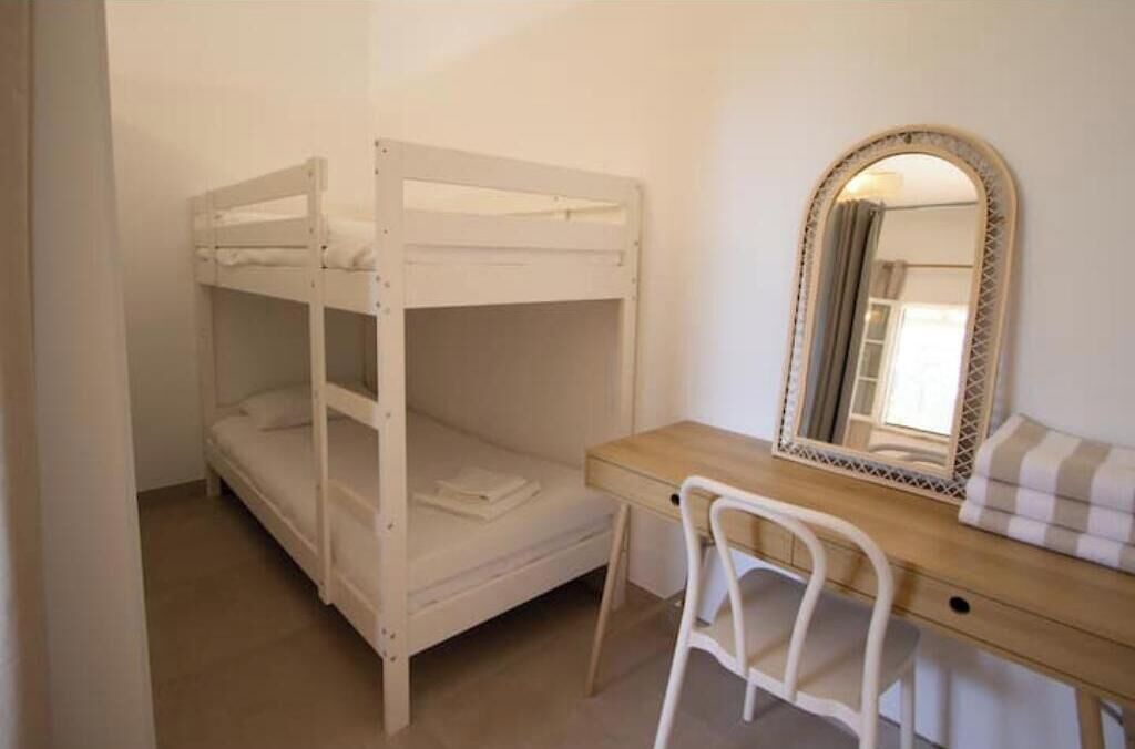 Photo of Bedroom in Porches