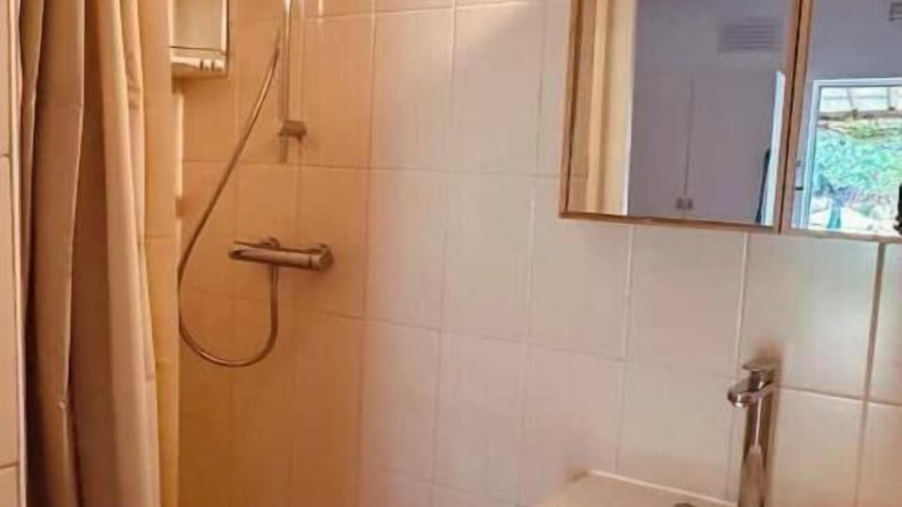 Photo of Bathroom in Porches