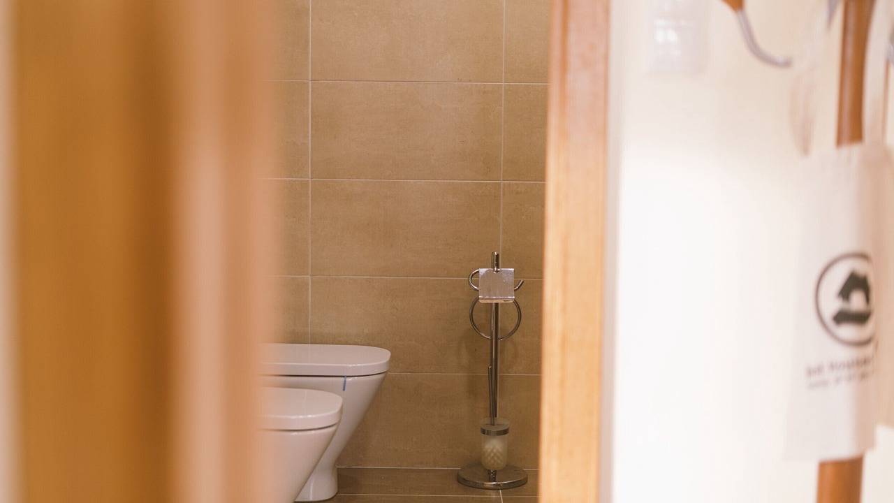 Photo of Bathroom in Peniche