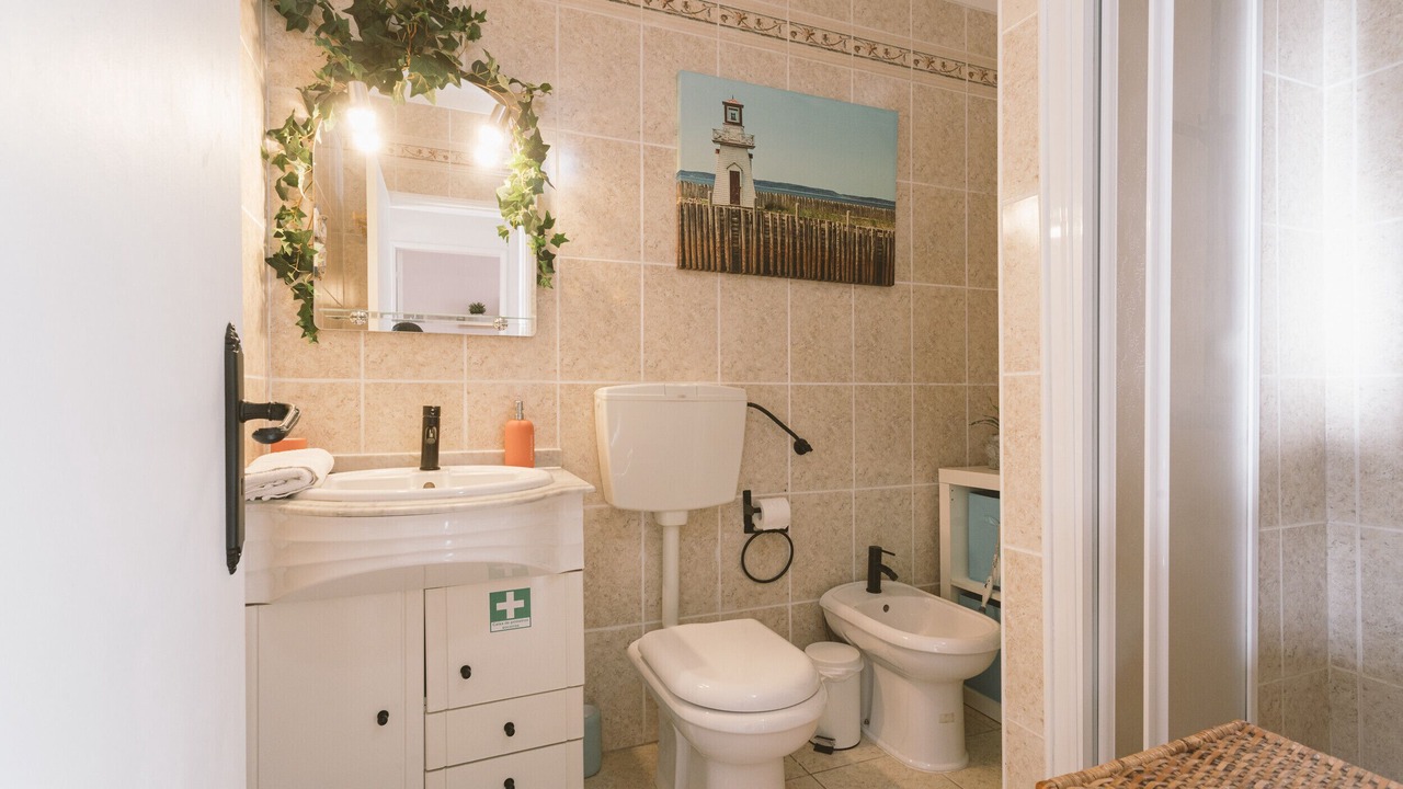 Photo of Bathroom in Baleal