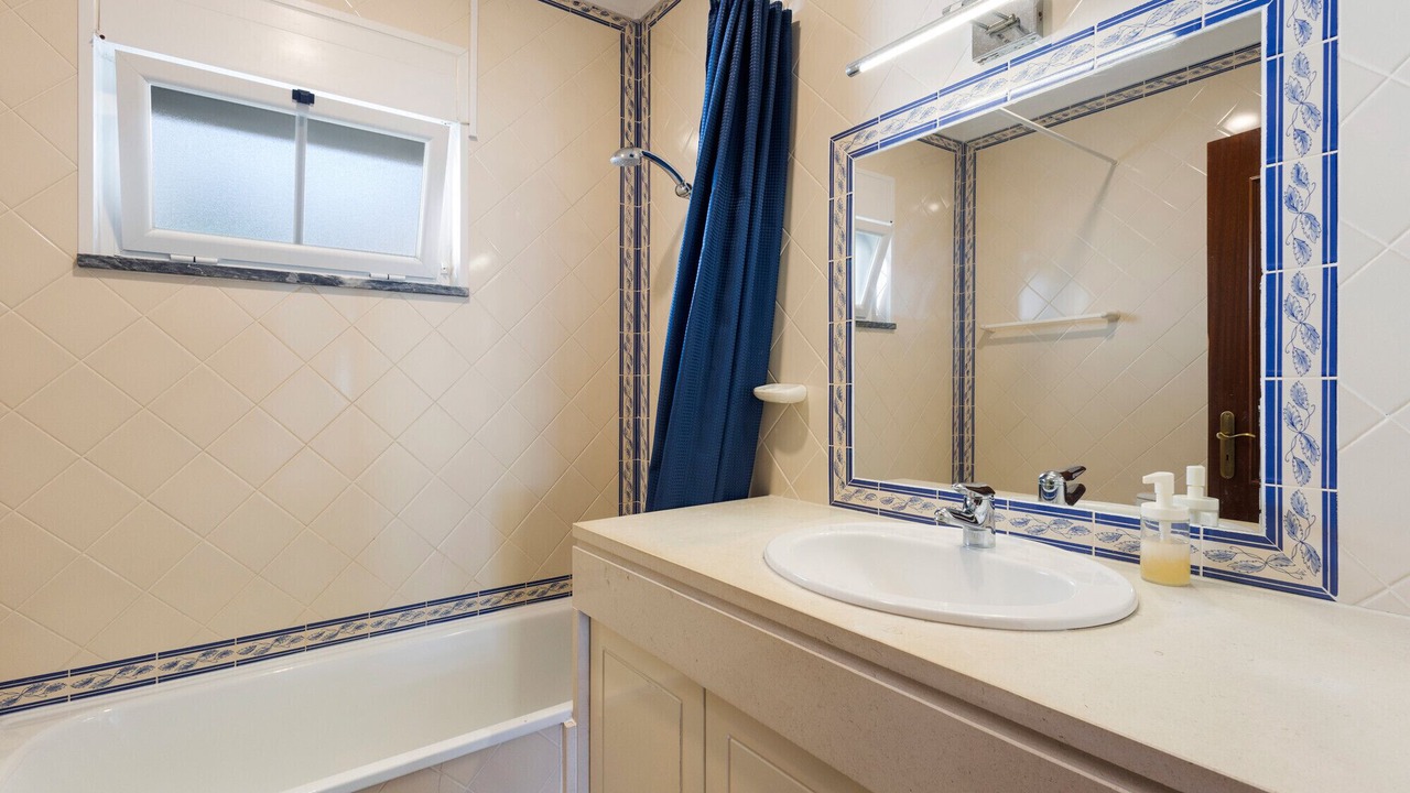 Photo of Bathroom in Praia del Rei