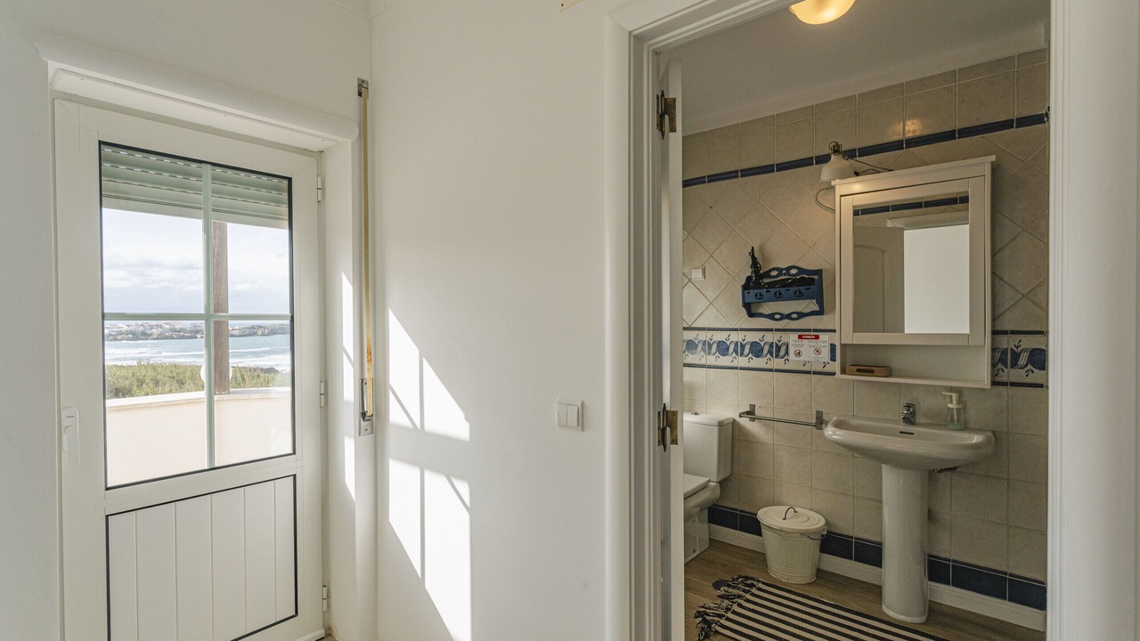Photo of Bathroom in Baleal