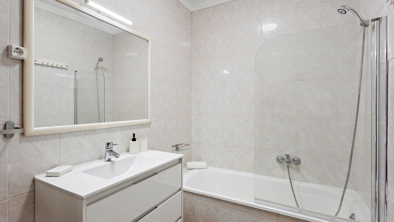 Photo of Bathroom in Peniche de Cima