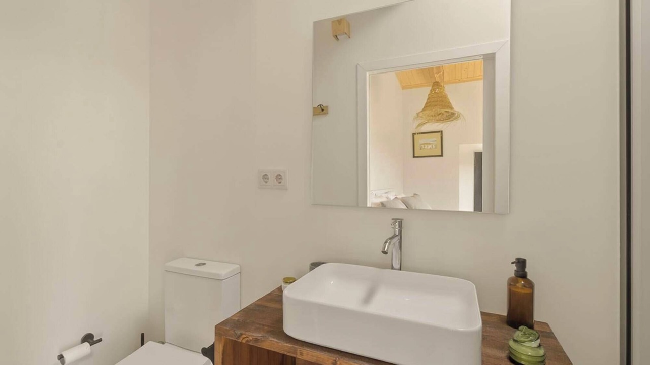 Photo of Bathroom in Lanhelas