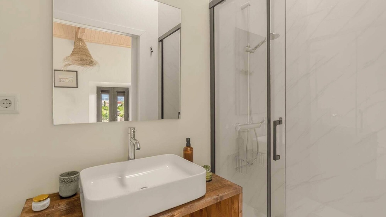 Photo of Bathroom in Lanhelas