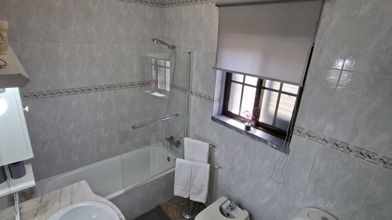 Photo of Bathroom in Corroios