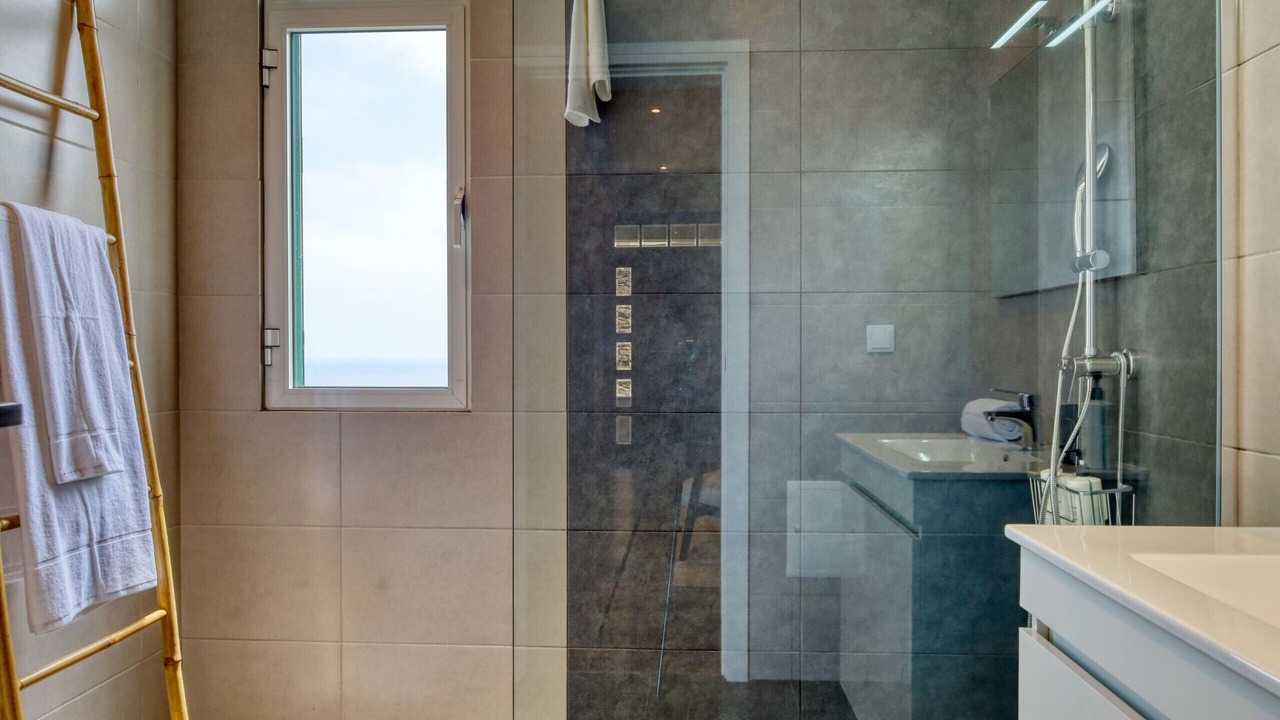 Photo of Bathroom in Ponta do Sol