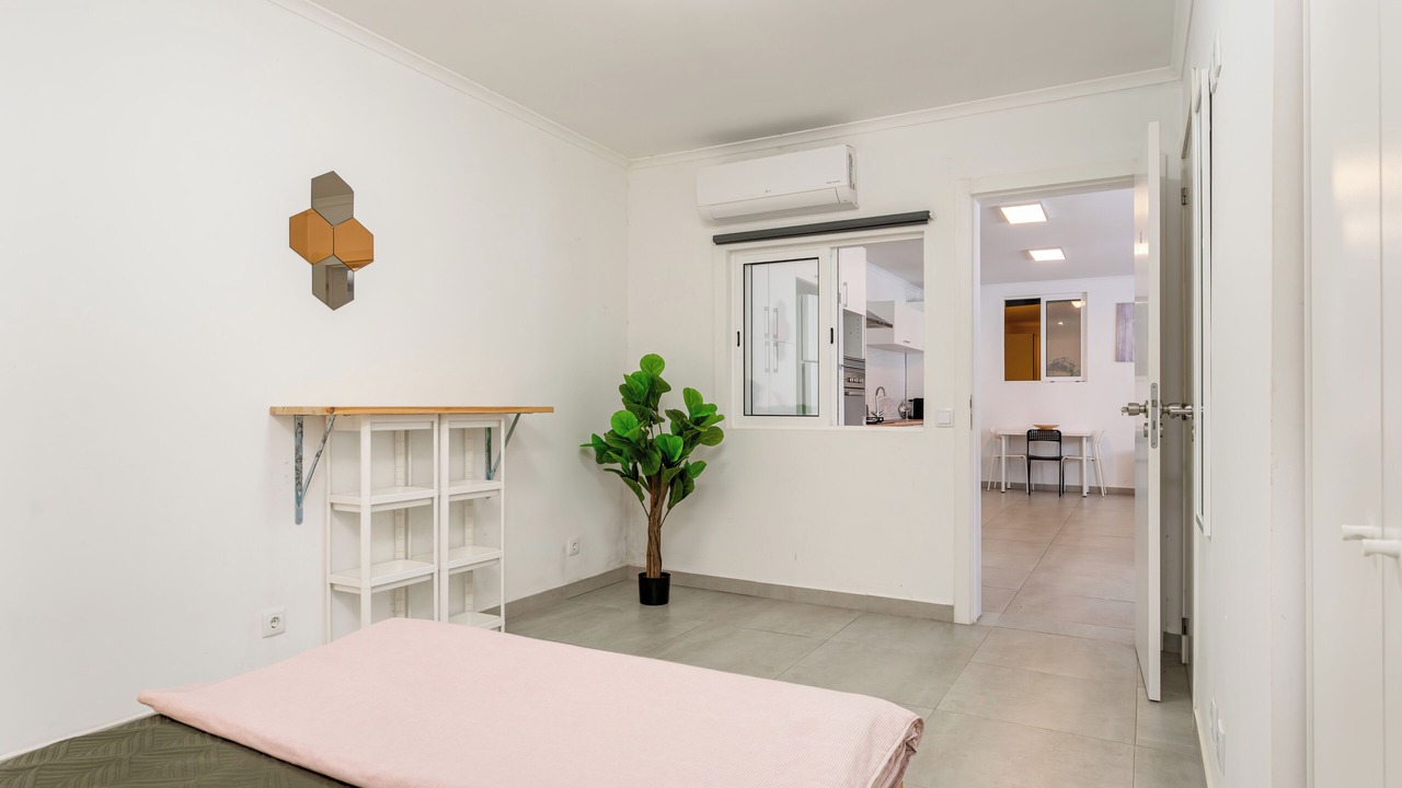 Photo of Bedroom in Costa de Caparica