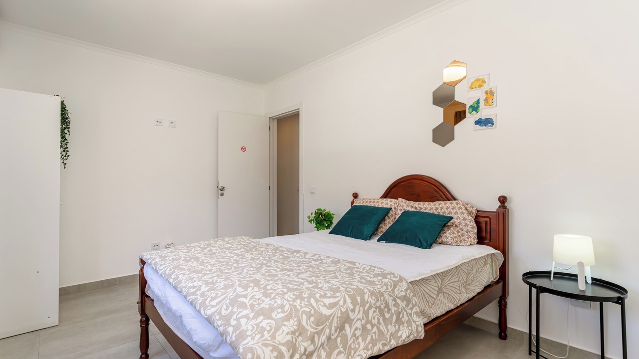 Photo of Bedroom in Costa de Caparica