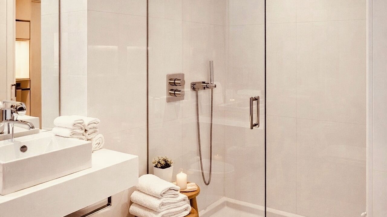 Photo of Bathroom in Baixa