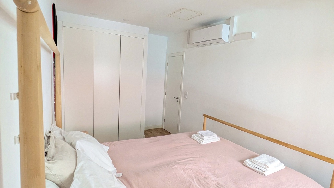 Photo of Bedroom in Cacilhas