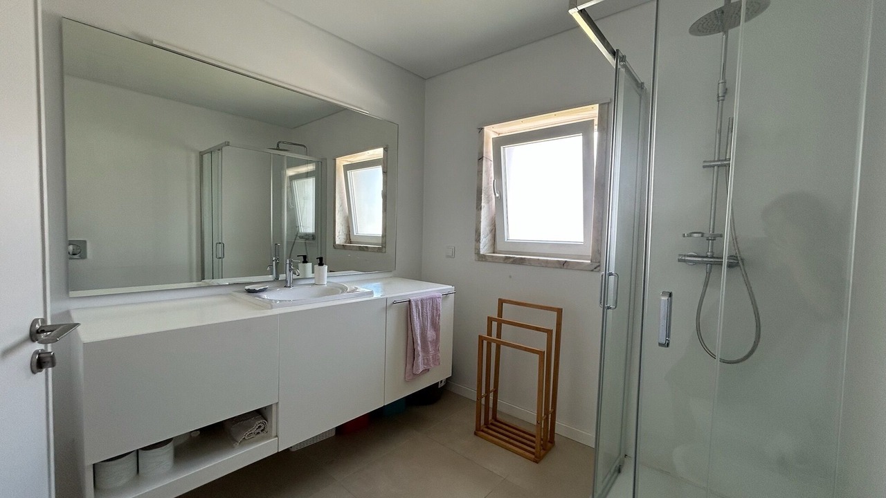 Photo of Bathroom in Cascais