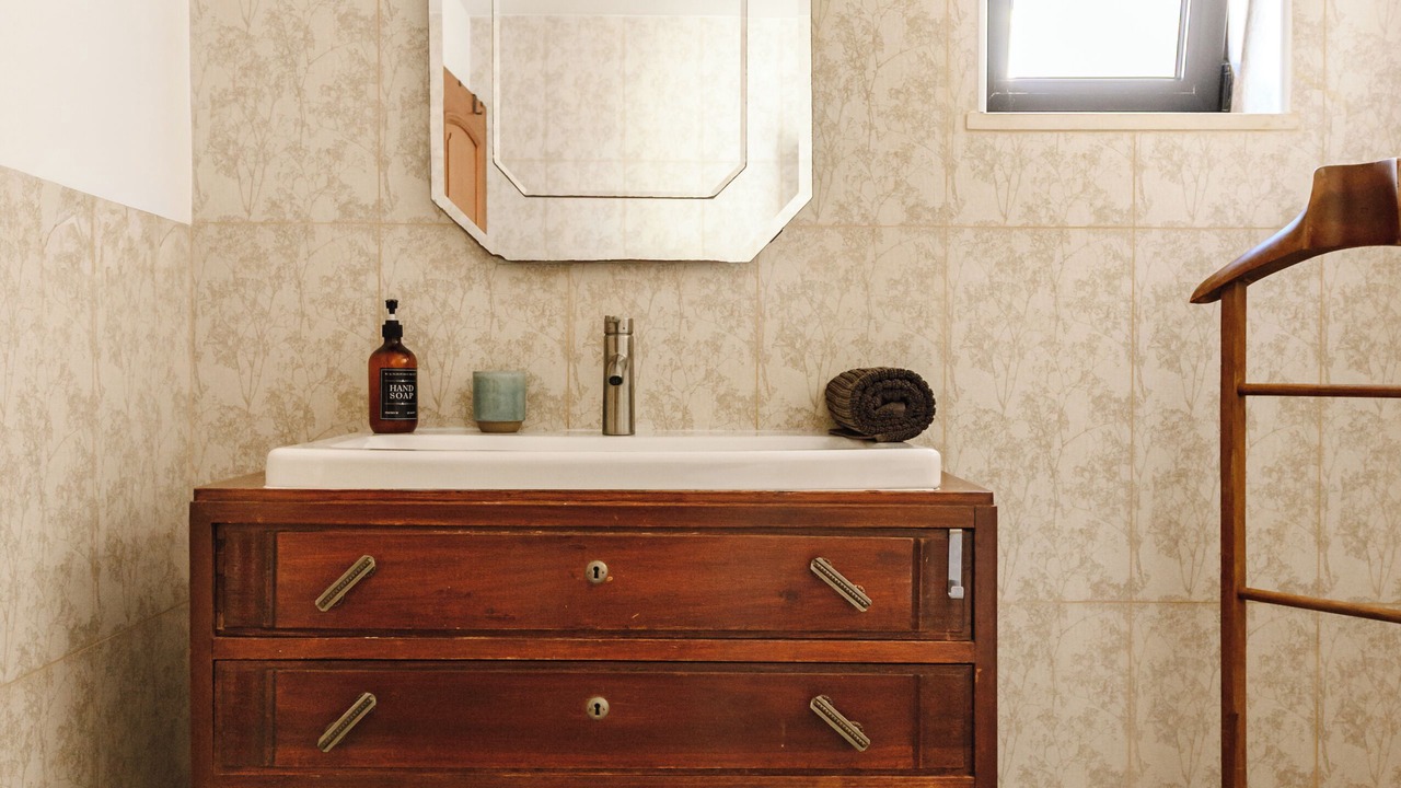Photo of Bathroom in Cacilhas