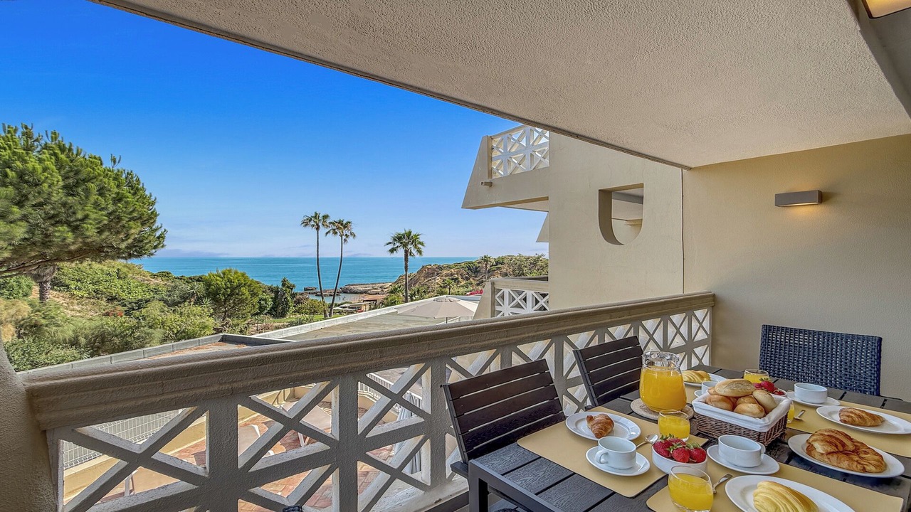 Photo of Patio Balcony in Oura