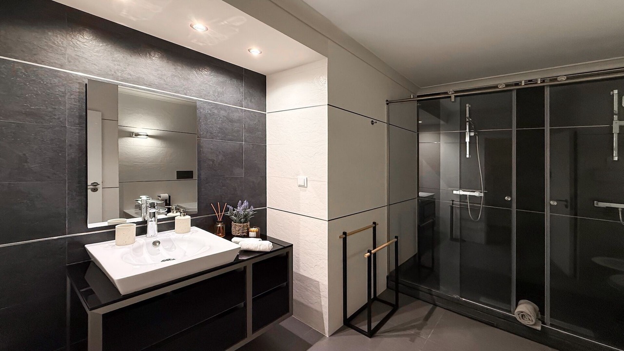 Photo of Bathroom in Oura