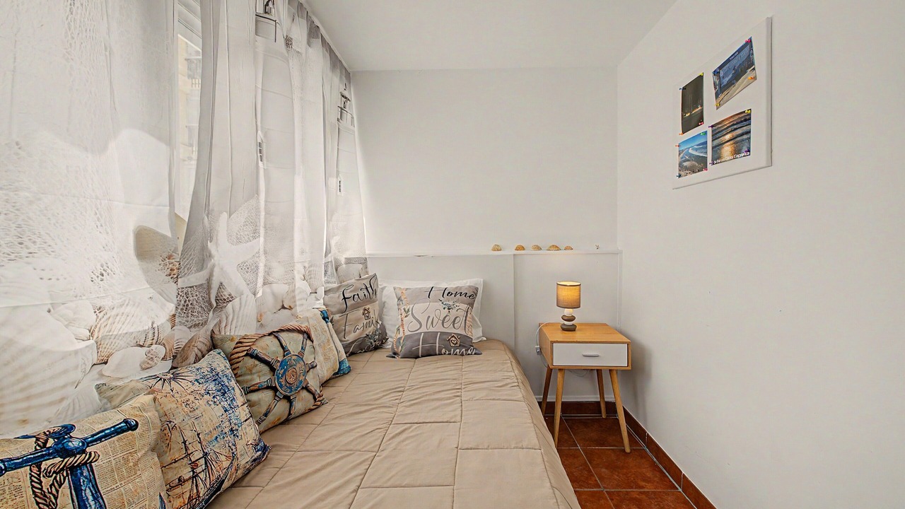 Photo of Bedroom in Costa de Caparica