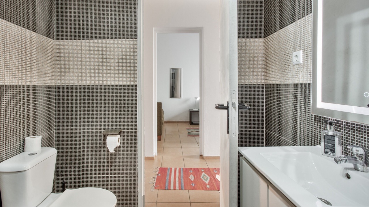 Photo of Bathroom in Canico