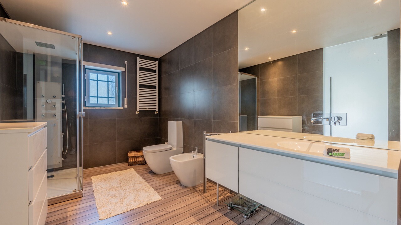 Photo of Bathroom in Ribamar