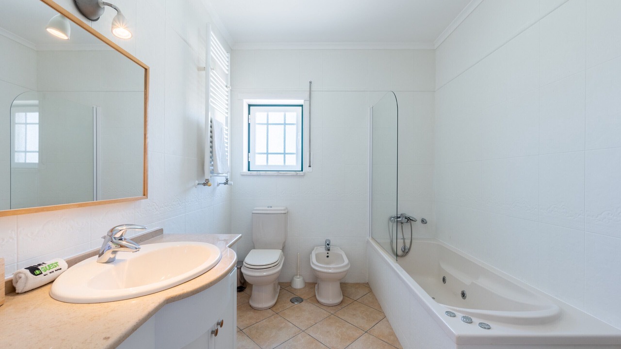 Photo of Bathroom in Ribamar
