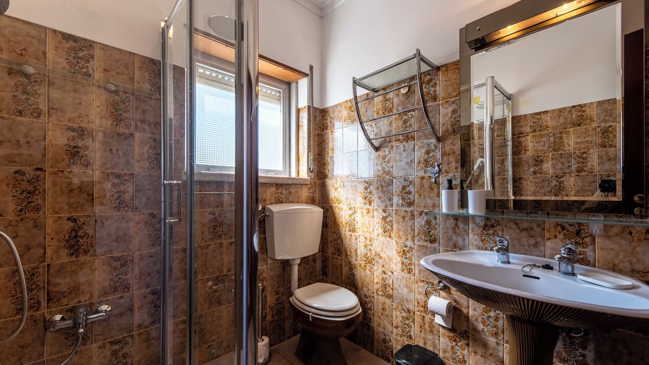 Photo of Bathroom in Cascais