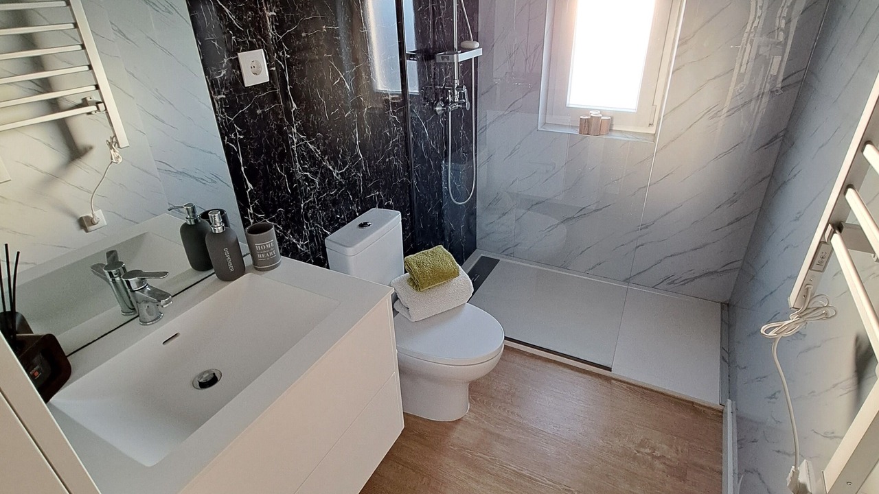 Photo of Bathroom in Caminha