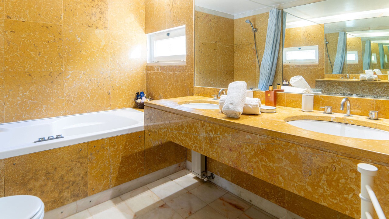Photo of Bathroom in Ericeira