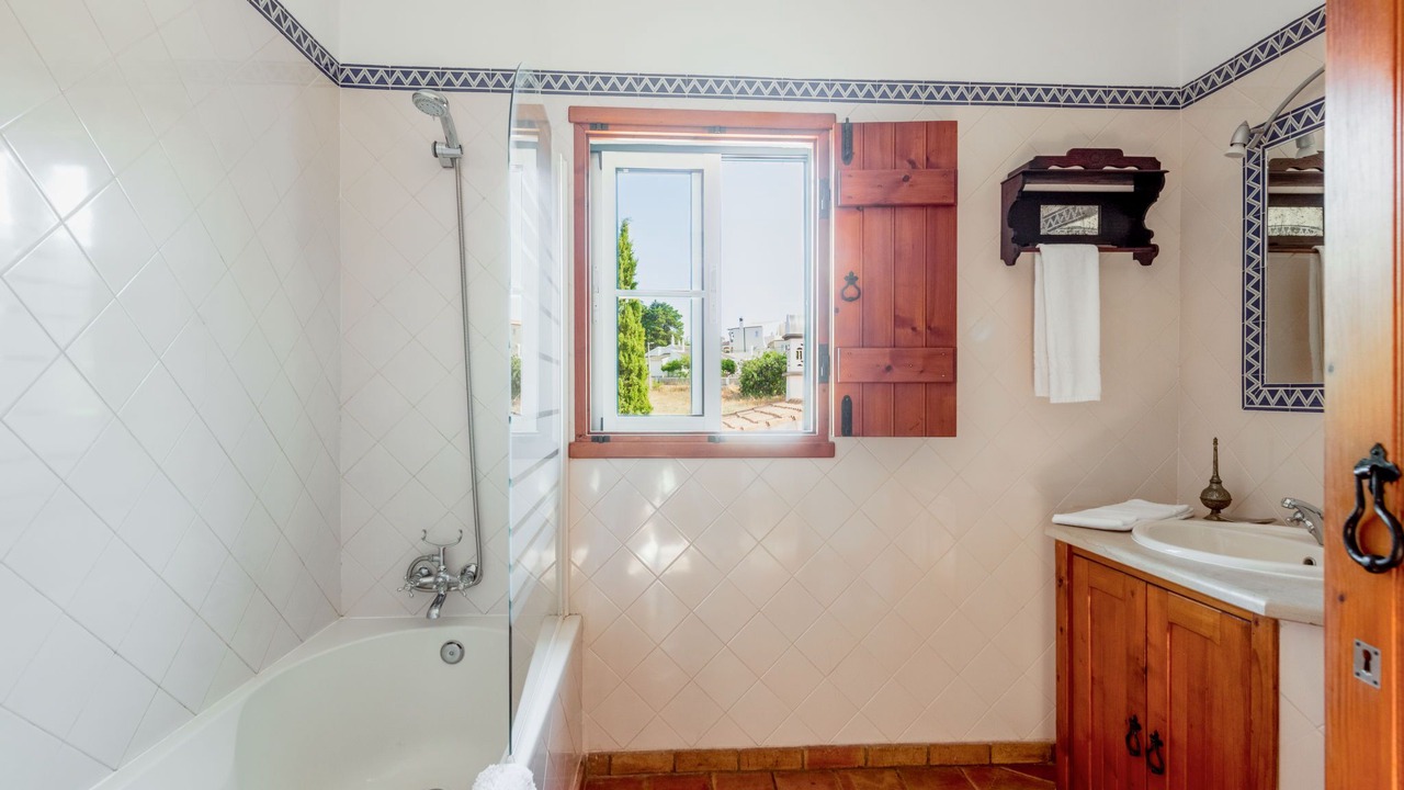 Photo of Bathroom in Campina