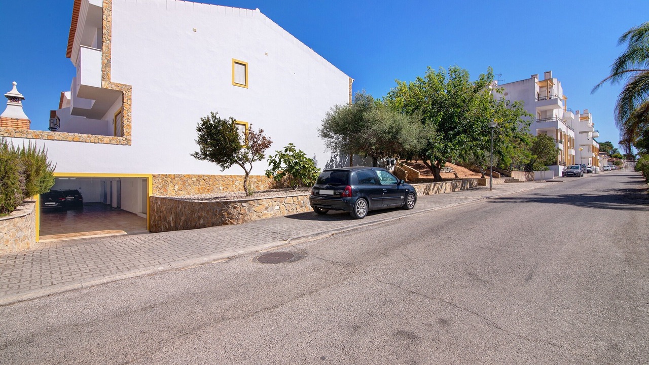Photo of Outdoor in Alfa-Mar