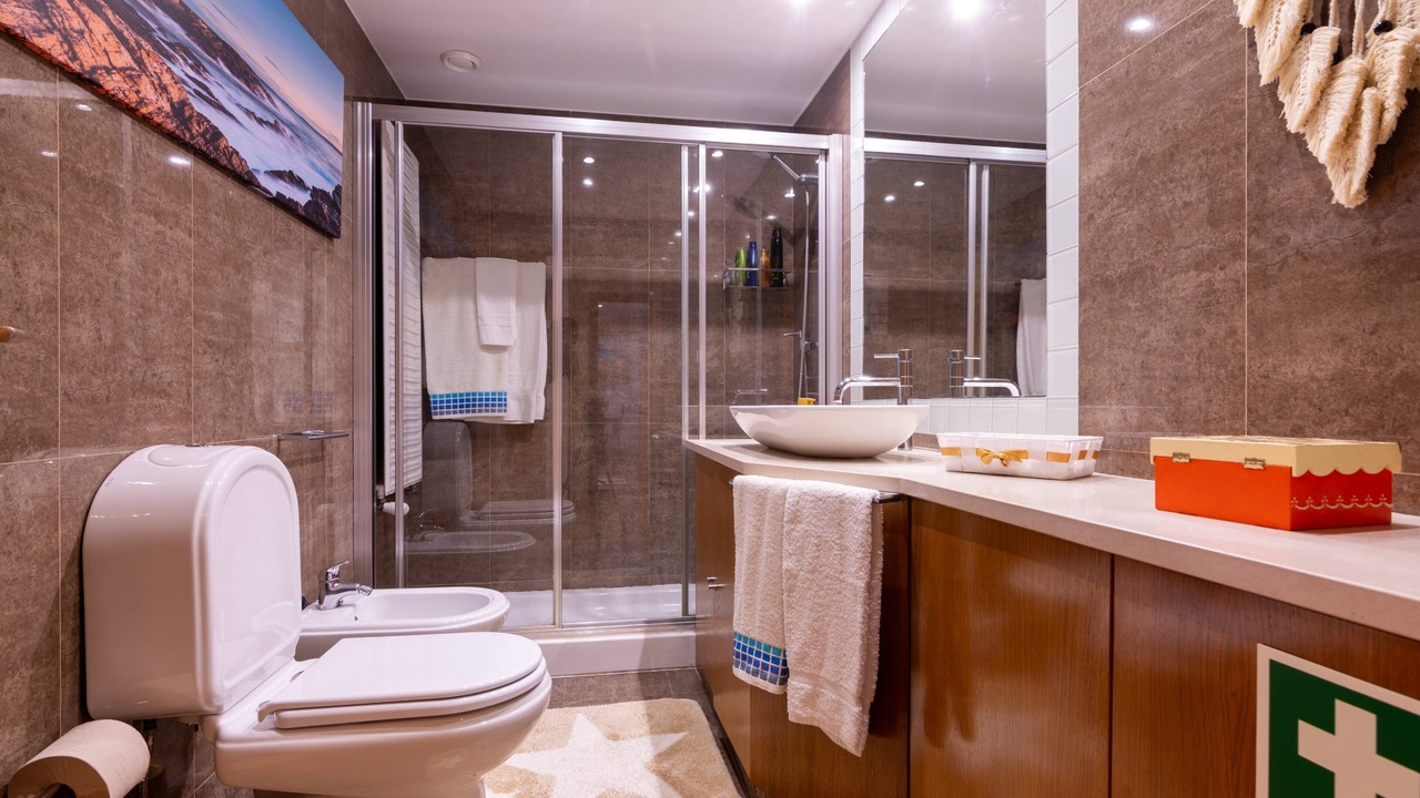 Photo of Bathroom in Leixões