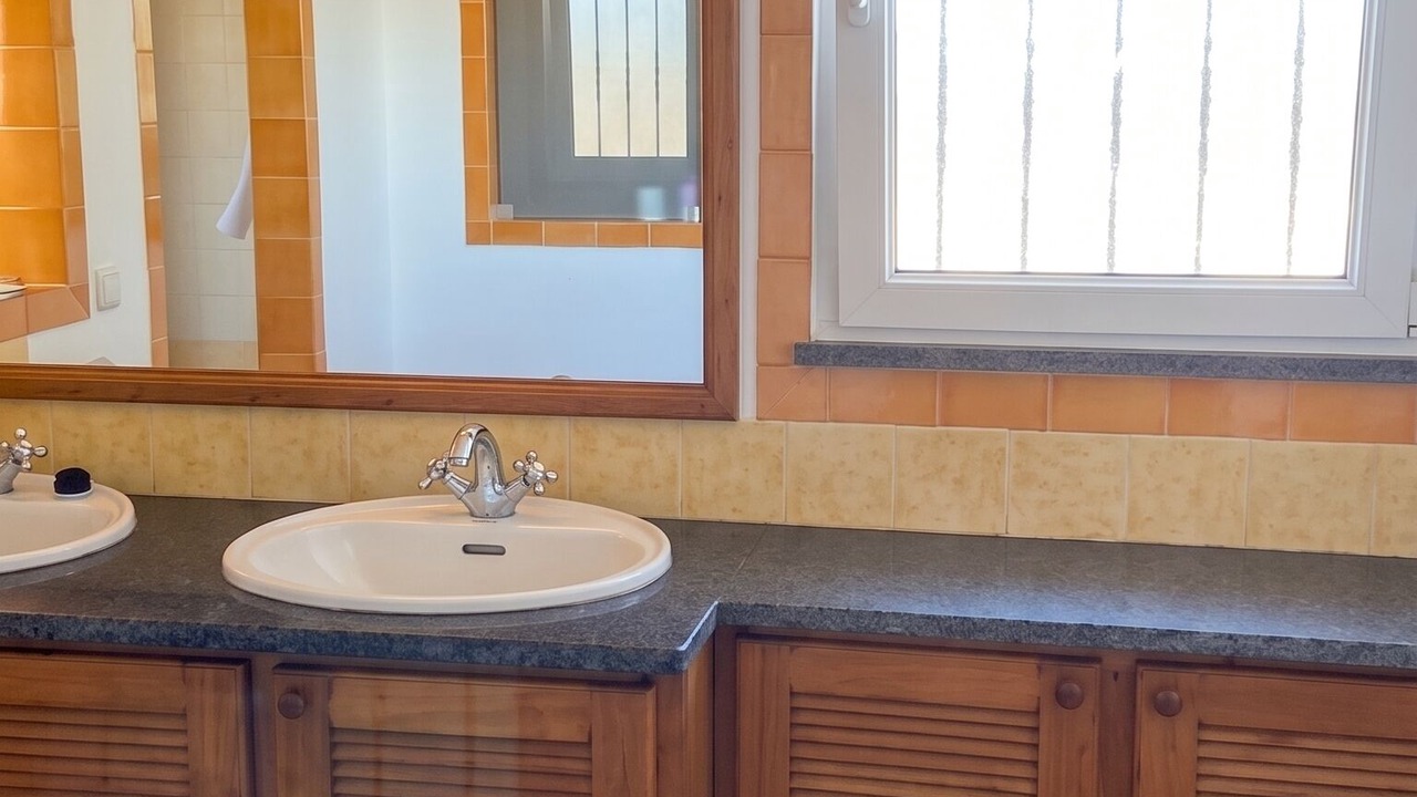 Photo of Bathroom in Angra do Heroismo