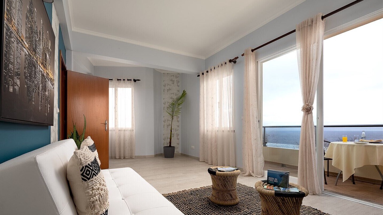 Photo of Livingroom in Porto Moniz