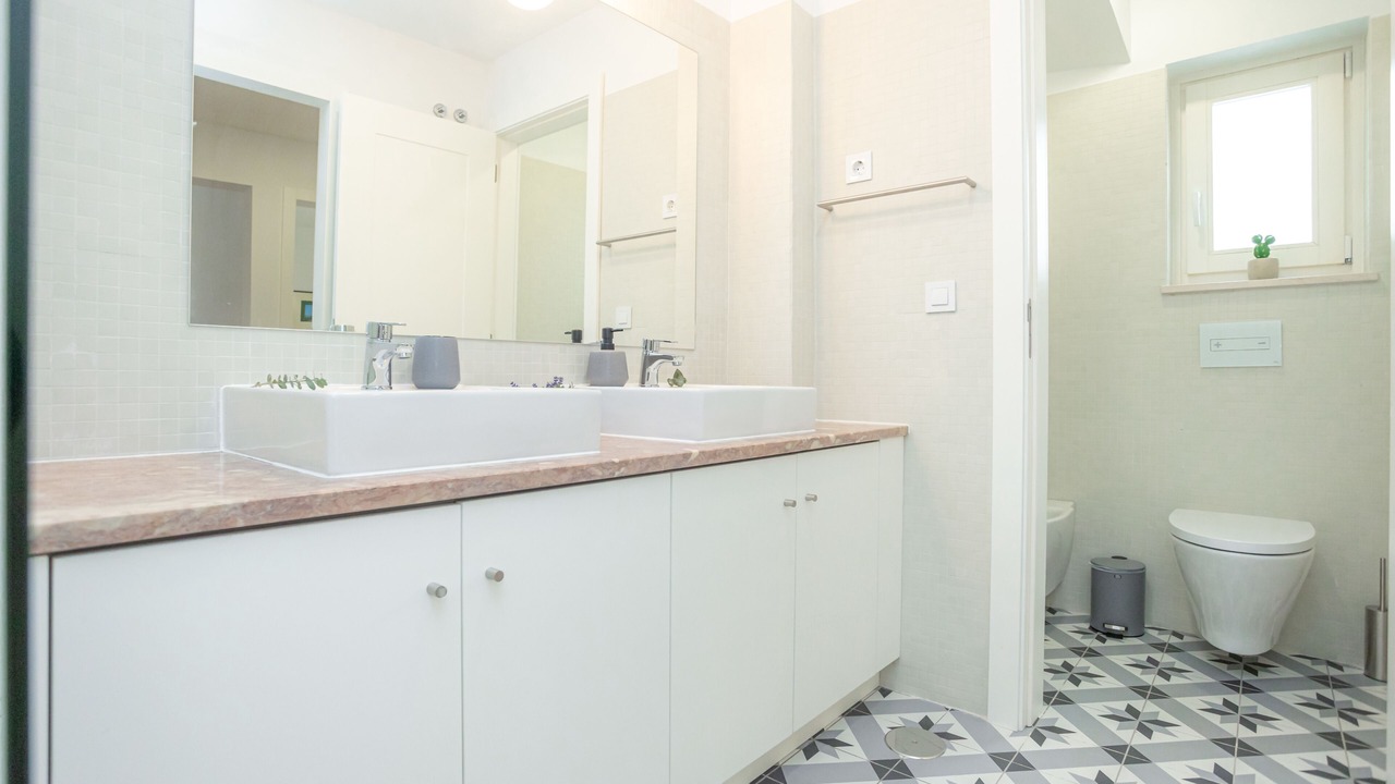Photo of Bathroom in Coimbra City Centre