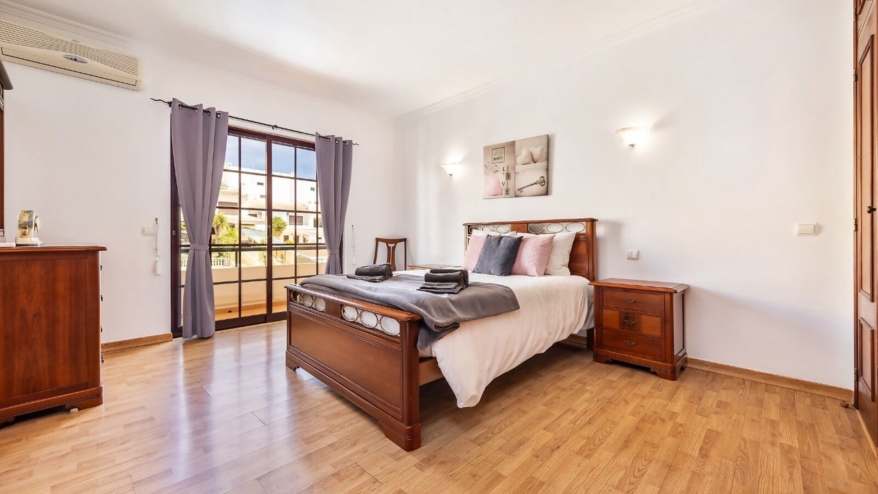Photo of Bedroom in Urbanizacao dos Calicos