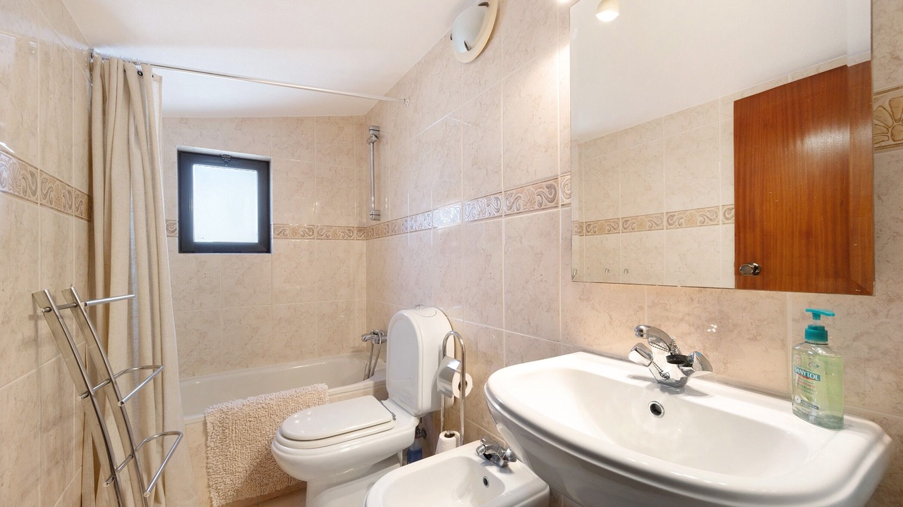 Photo of Bathroom in Aljezur