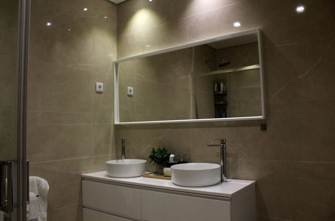 Photo of Bathroom in Portela