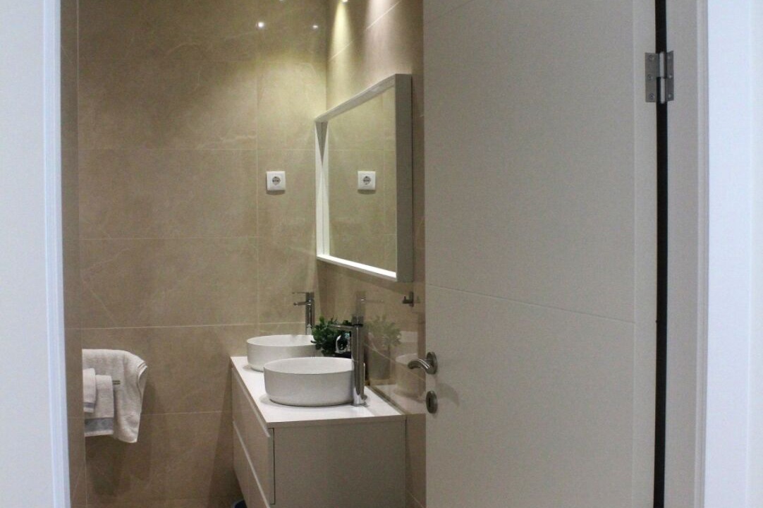 Photo of Bathroom in Portela