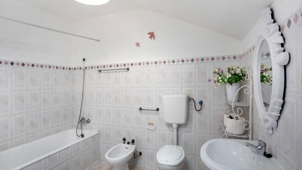 Photo of Bathroom in Famalicao
