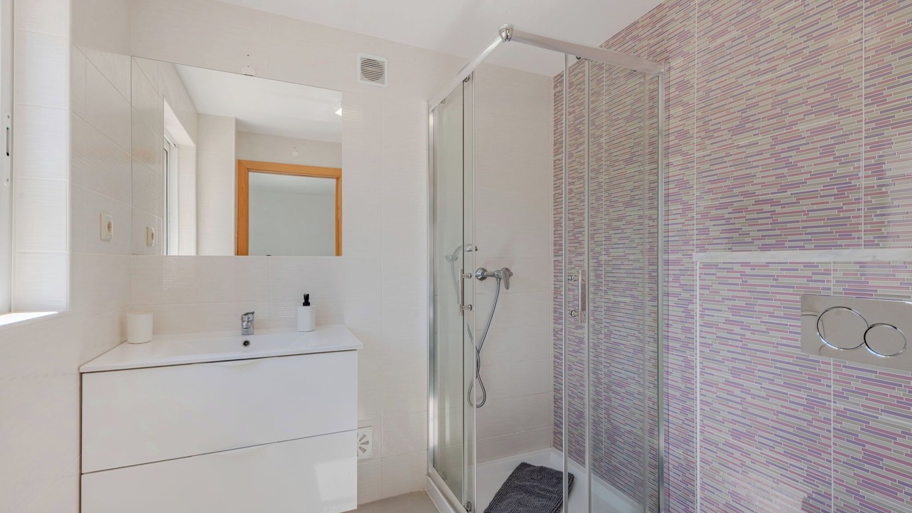 Photo of Bathroom in Patroves