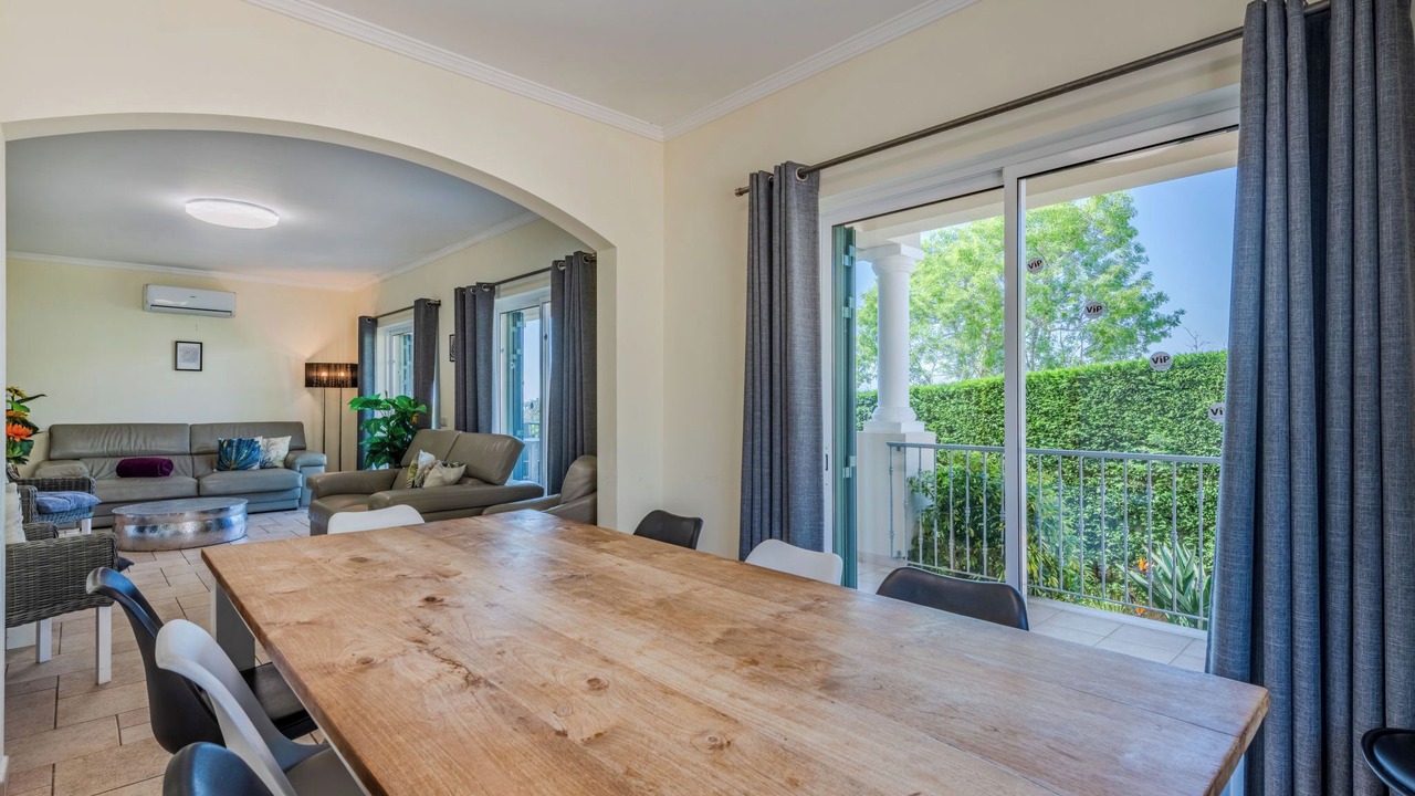 Photo of Livingroom in Patroves