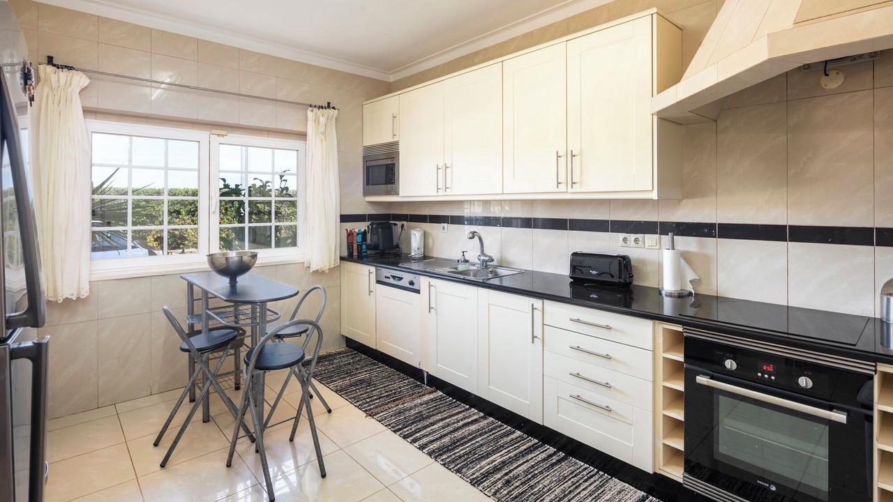 Photo of Kitchen in Caramujeira