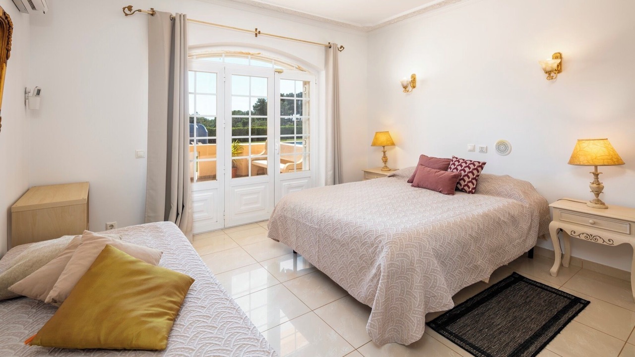 Photo of Bedroom in Caramujeira
