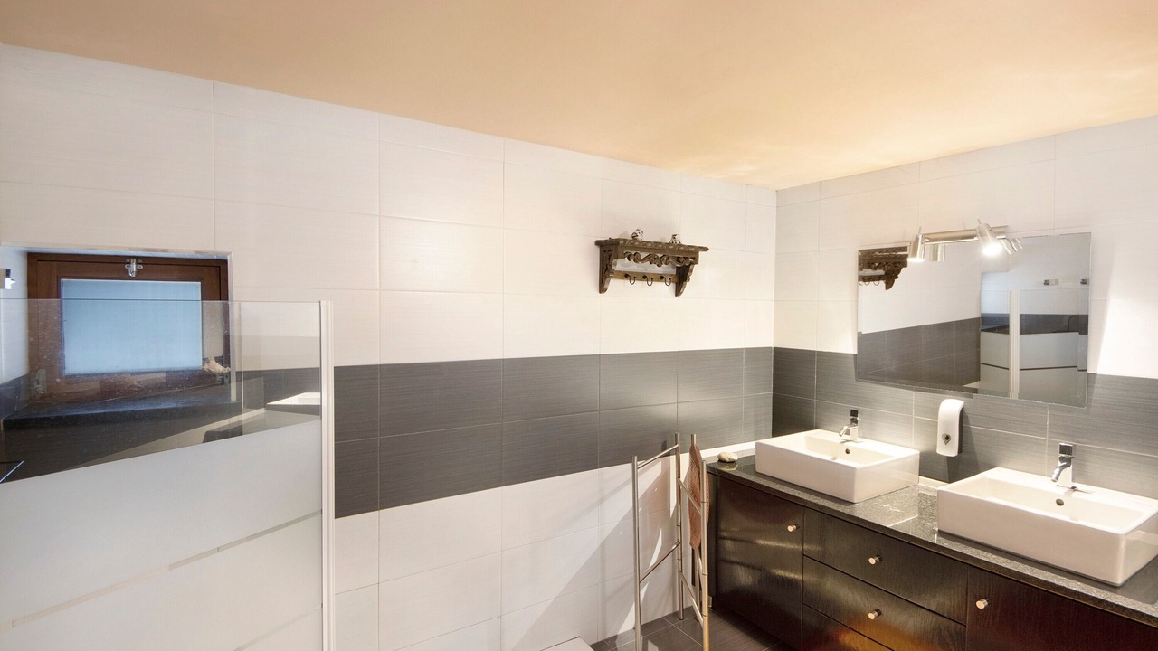 Photo of Bathroom in Esposade